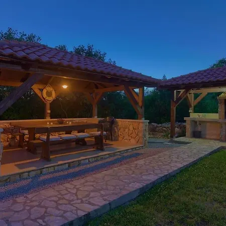 Villa Tara *